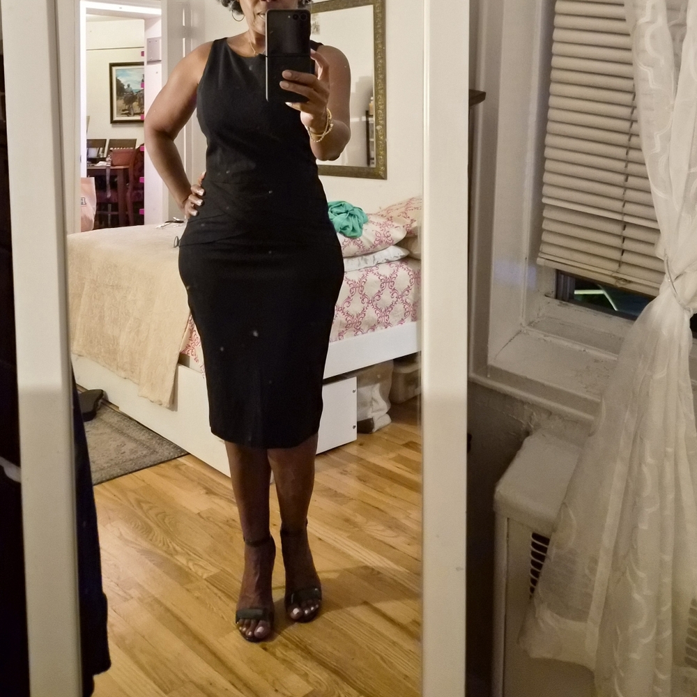 Elegant Black Sleeveless Dress